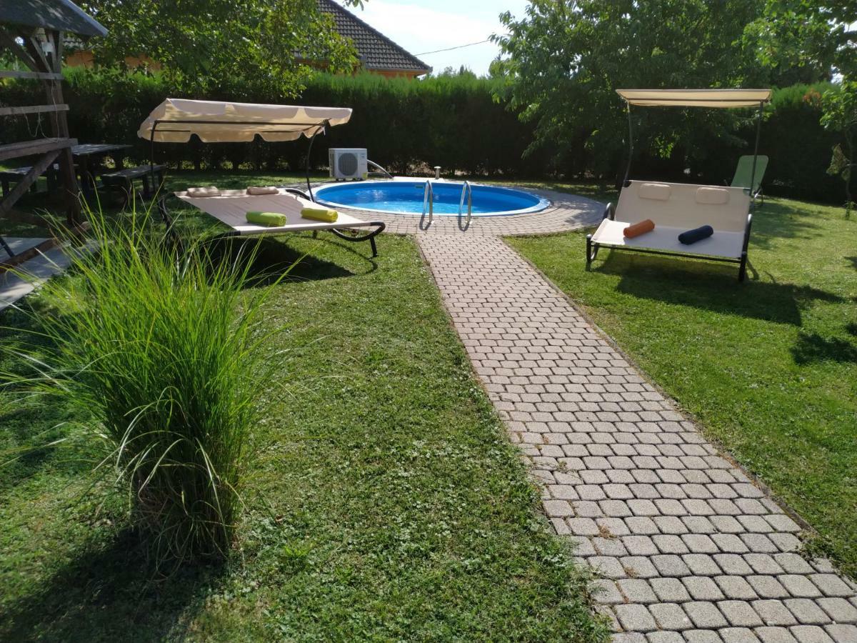 Orient Relax Garden Apartamento Keszthely Exterior foto